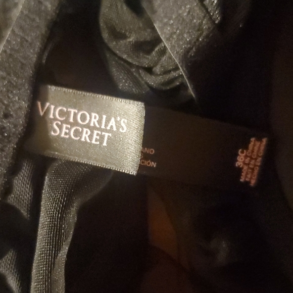 Victoria's Secret 36C black polka dot  negligee - Picture 7 of 7
